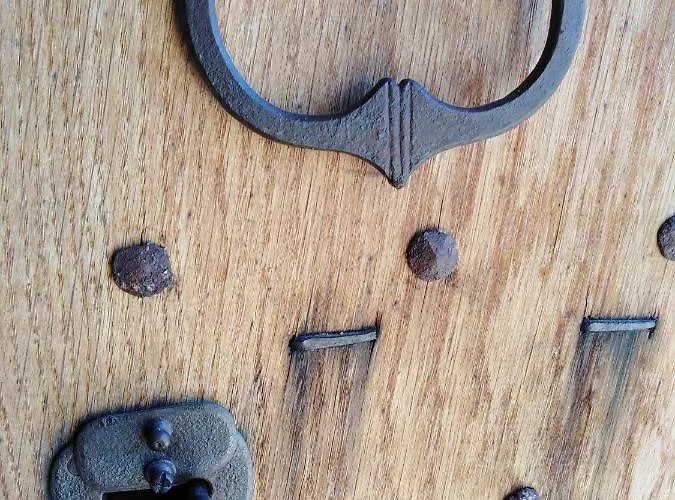 Chalet Tower House Gombola